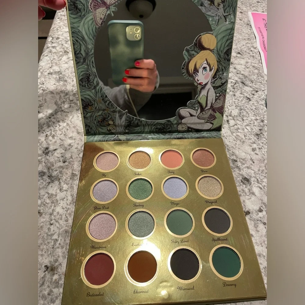 Disney NWT Tinkerbell Eyeshadow Palette Of 16 Colors